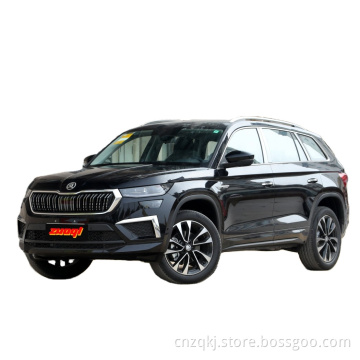 Daha büyük görüntüyü görüntüleyin Paylaşım için ekle 2023 VW Skoda Kodiaq 2wd 4WD 2.0T 5 Koltuk 7 Koltuk SUV benzinli araba Carros Usados ​​Kullanıldı